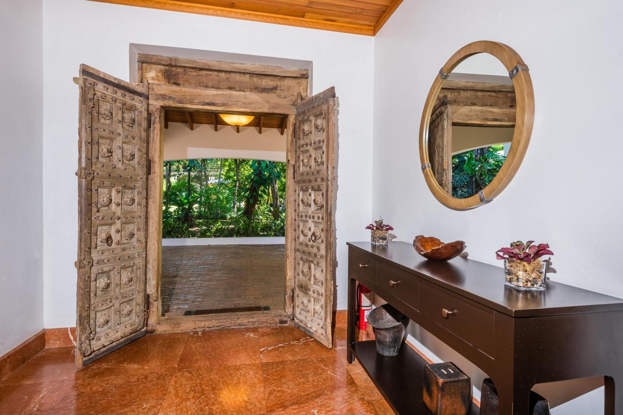 Blue Jewel Oceanfront Private Villa Тамариндо Экстерьер фото