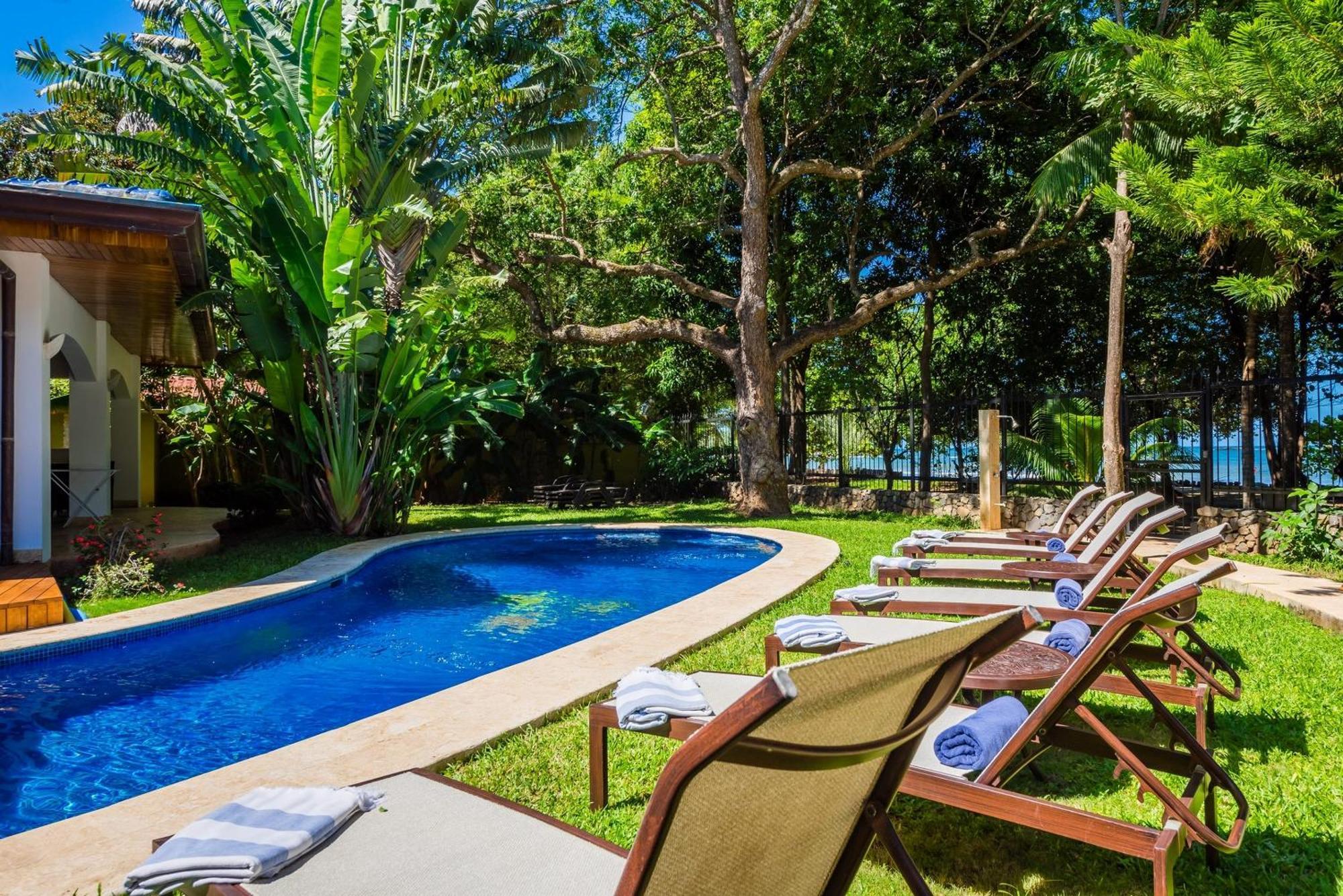 Blue Jewel Oceanfront Private Villa Тамариндо Экстерьер фото